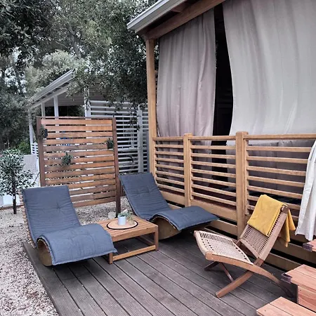 Ventura Mobile Camping