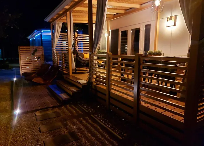 Ventura Mobile Camping